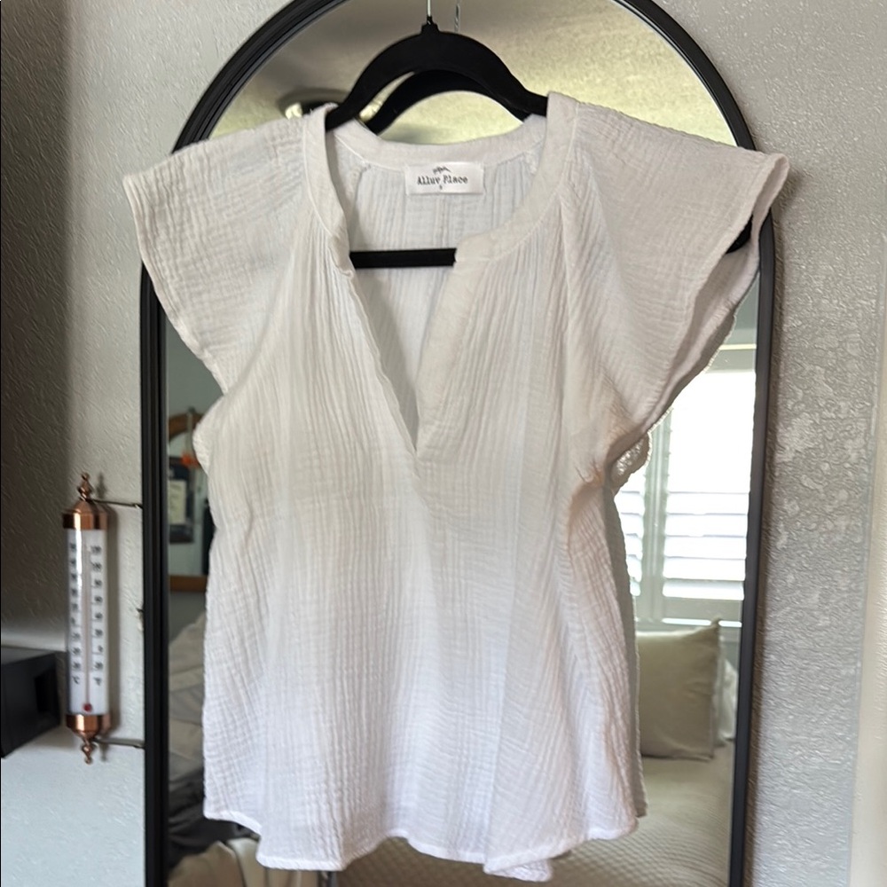 White Flutter Sleeve Pleated Blouse